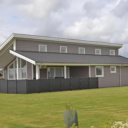 Holiday home Cozy In Hemmet With Kitchen Falen