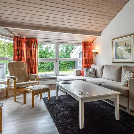 Cozy In Hemmet With Kitchen Falen