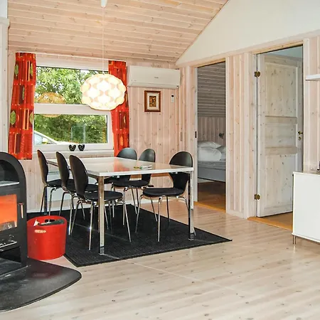 Holiday home Cozy In Hemmet With Kitchen Falen