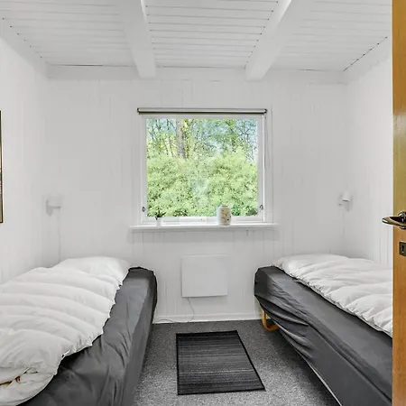 Beach Front Home In Hemmet With Wifi