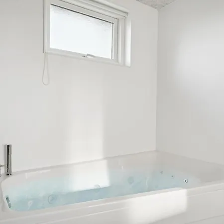 Three-bedroom In Hemmet