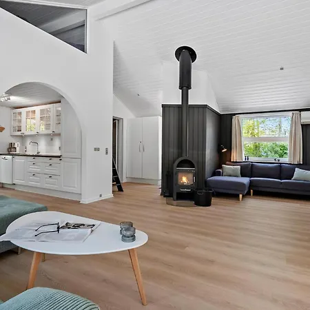 Three-bedroom In Hemmet * Hemmet