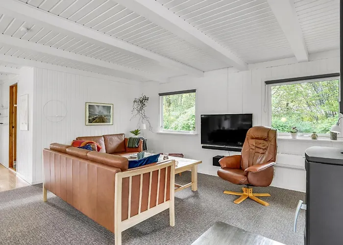 Three-bedroom In * Hemmet