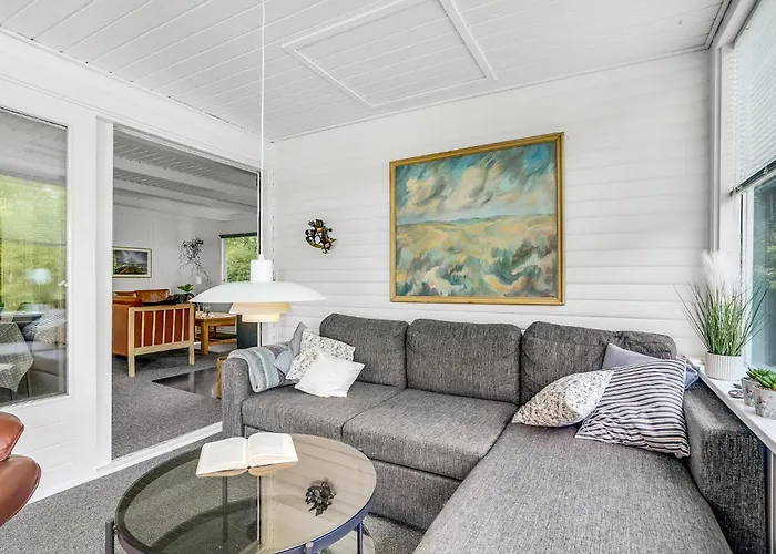 Three-bedroom In * Hemmet