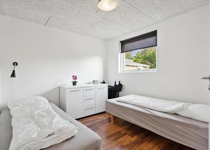 Holiday home Three-bedroom In Hemmet