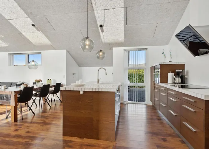 Three-bedroom In Holiday home Hemmet