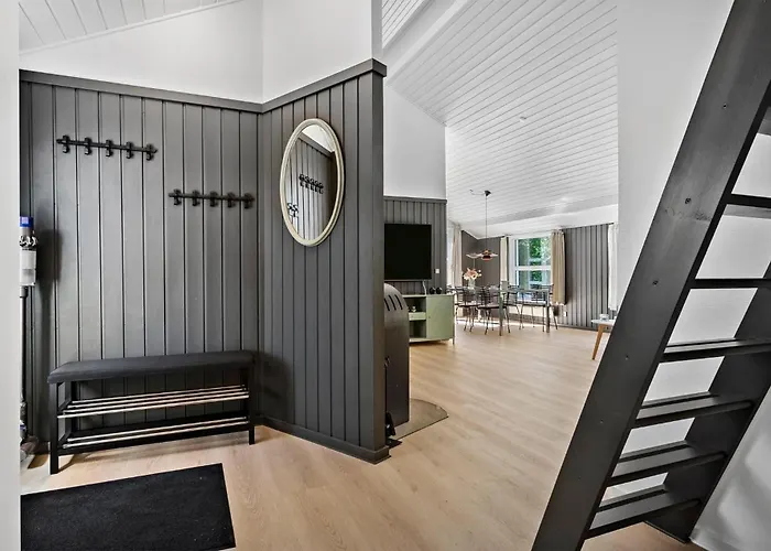 Holiday home Three-bedroom In Hemmet