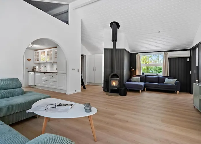 Three-bedroom In * Hemmet