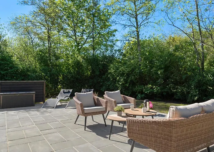 Three-bedroom In Holiday home Hemmet