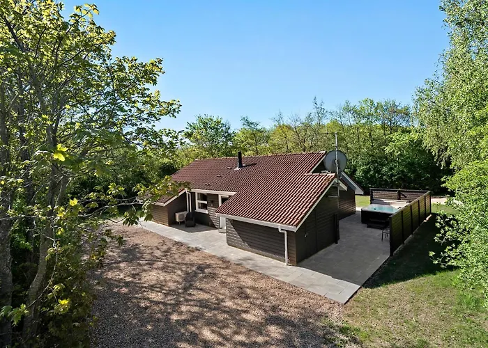Three-bedroom In Hemmet