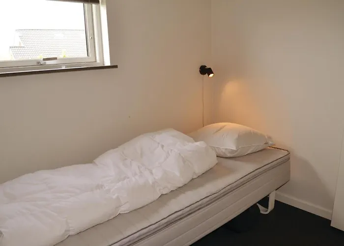 Three-bedroom In Holiday home Hemmet